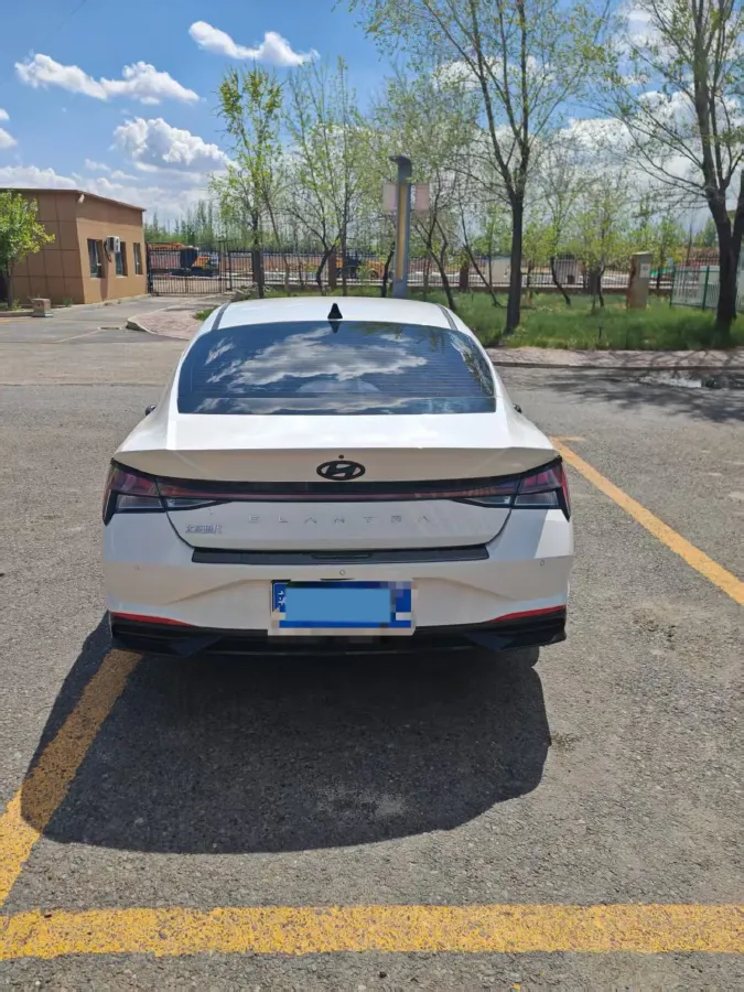 2021 Hyundai Elantra 1.5L 115HP L4 CVT,autocango,china used car exporter,china ev exporter,chinese used car exporter,chinese used ev exporter