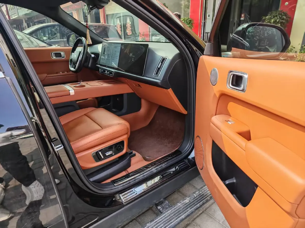 2024 Li L9 Range Extended 154HP REEV 52.3KWH,autocango,china used car exporter,china ev exporter,chinese used car exporter,chinese used ev exporter