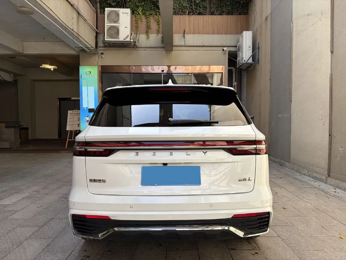 2021 Geely Monjaro 2.0T 218HP L4 7DCT,autocango,china used car exporter,china ev exporter,chinese used car exporter,chinese used ev exporter