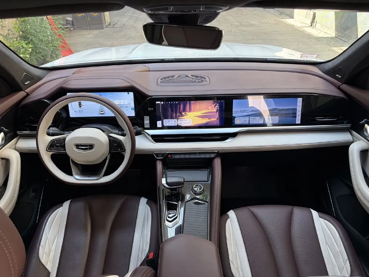 2021 Geely Monjaro 2.0T 218HP L4 7DCT,autocango,china used car exporter,china ev exporter,chinese used car exporter,chinese used ev exporter