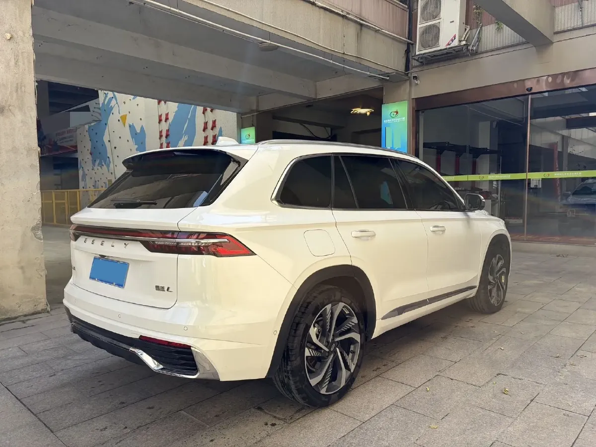 2021 Geely Monjaro 2.0T 218HP L4 7DCT,autocango,china used car exporter,china ev exporter,chinese used car exporter,chinese used ev exporter