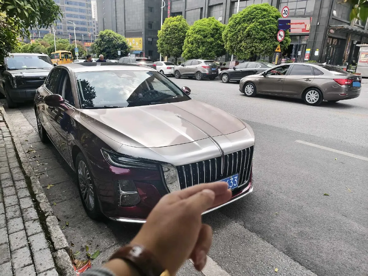 2023 HongQi H5 1.5T 169HP L4 E-CVT Hybrid,autocango,china used car exporter,china ev exporter,chinese used car exporter,chinese used ev exporter