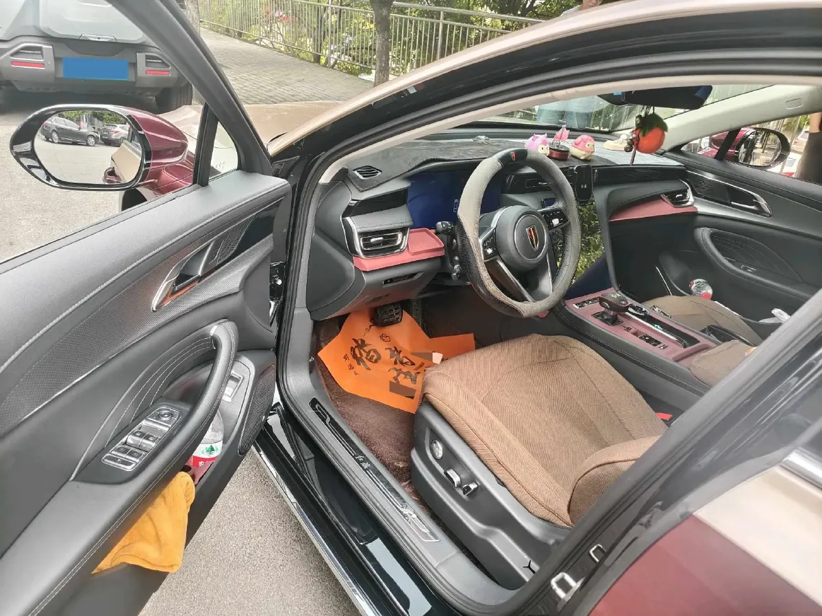 2023 HongQi H5 1.5T 169HP L4 E-CVT Hybrid,autocango,china used car exporter,china ev exporter,chinese used car exporter,chinese used ev exporter