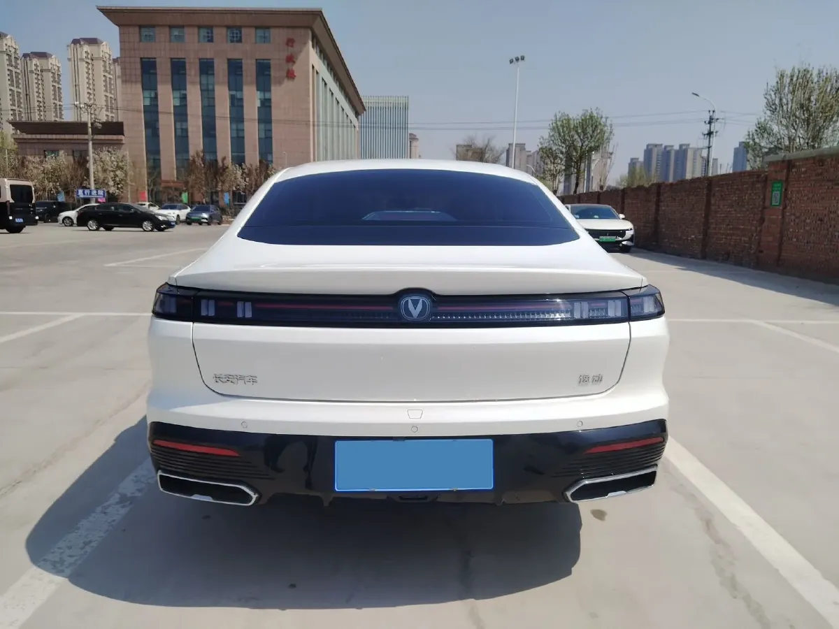 2026 ChangAn Eado 1.5T 192HP L4 7DCT,autocango,china used car exporter,china ev exporter,chinese used car exporter,chinese used ev exporter