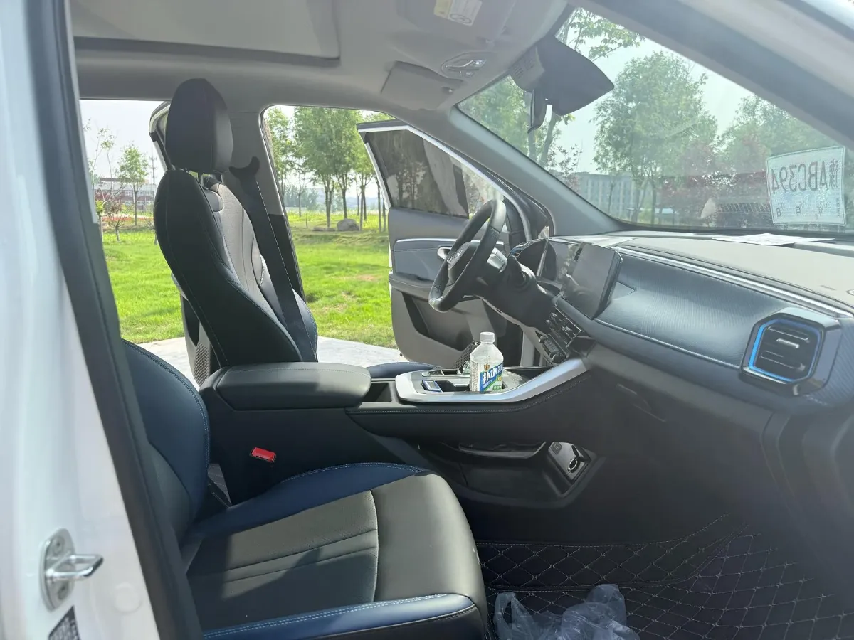 2025 GAC Trumpchi GS3 1.5T 177HP L4 7DCT,autocango,china used car exporter,china ev exporter,chinese used car exporter,chinese used ev exporter