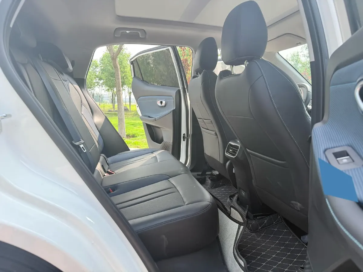 2025 GAC Trumpchi GS3 1.5T 177HP L4 7DCT,autocango,china used car exporter,china ev exporter,chinese used car exporter,chinese used ev exporter