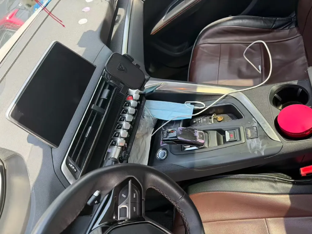 2017 Peugeot 5008 1.6T 167HP L4 6AT,autocango,china used car exporter,china ev exporter,chinese used car exporter,chinese used ev exporter