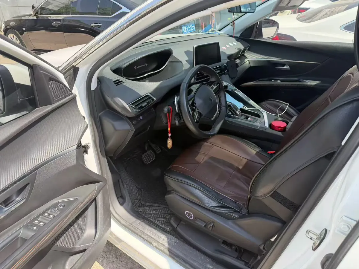 2017 Peugeot 5008 1.6T 167HP L4 6AT,autocango,china used car exporter,china ev exporter,chinese used car exporter,chinese used ev exporter