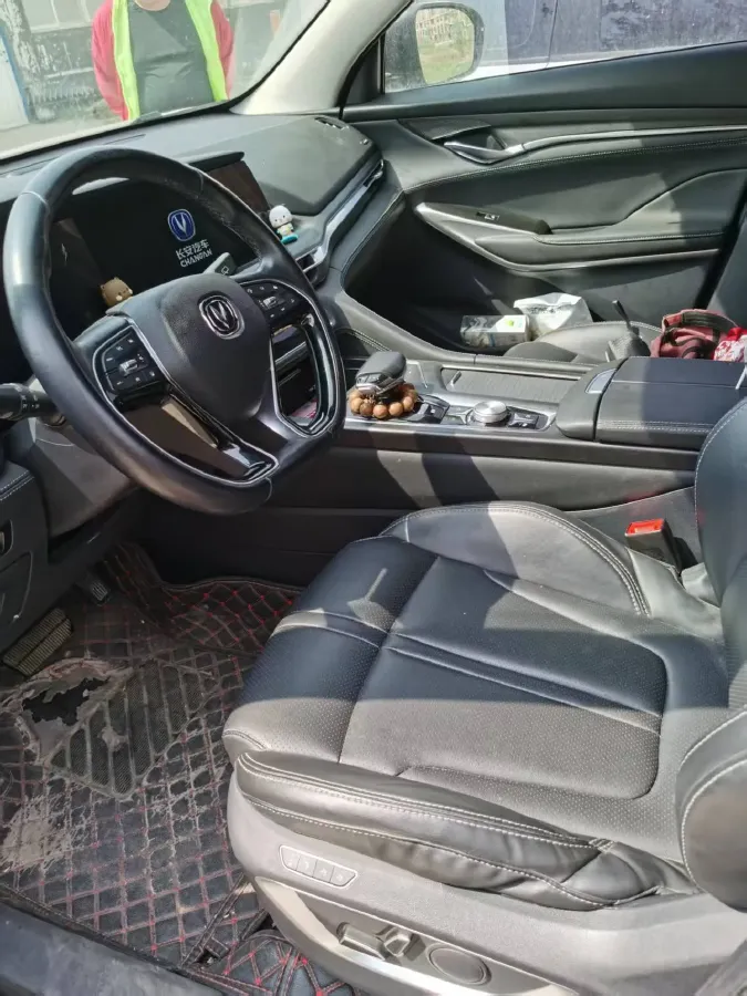 2021 ChangAn CS75 Plus 2.0T 233HP L4 8AT,autocango,china used car exporter,china ev exporter,chinese used car exporter,chinese used ev exporter