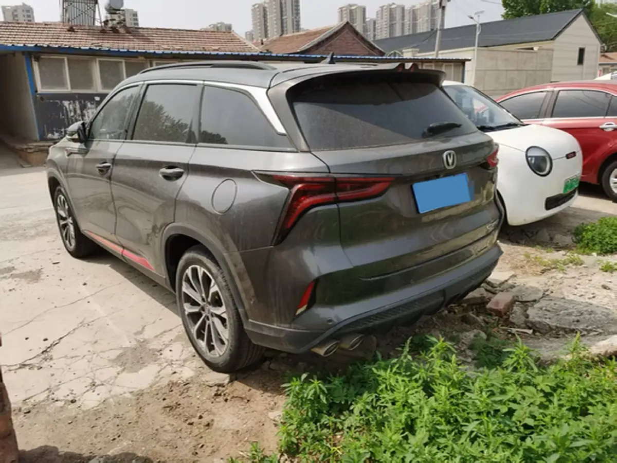 2021 ChangAn CS75 Plus 2.0T 233HP L4 8AT,autocango,china used car exporter,china ev exporter,chinese used car exporter,chinese used ev exporter