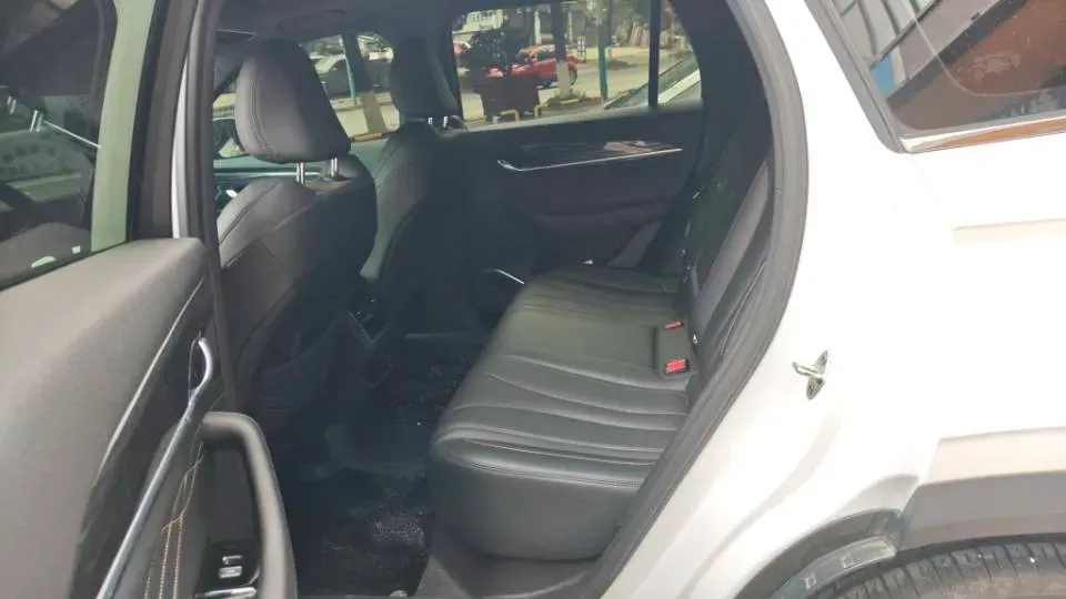 2024 Geely Monjaro 2.0T 218HP L4 7DCT,autocango,china used car exporter,china ev exporter,chinese used car exporter,chinese used ev exporter