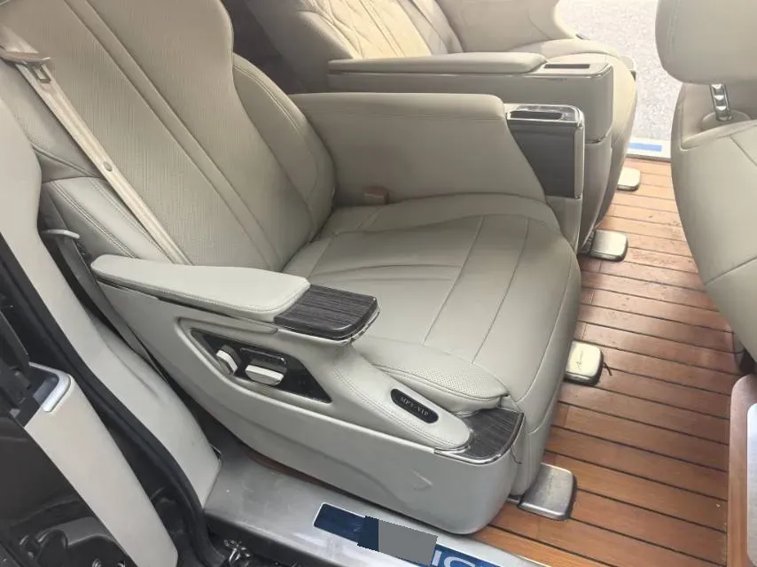 2021 Buick GL8 2.0T 237HP L4 9AT,autocango,china used car exporter,china ev exporter,chinese used car exporter,chinese used ev exporter