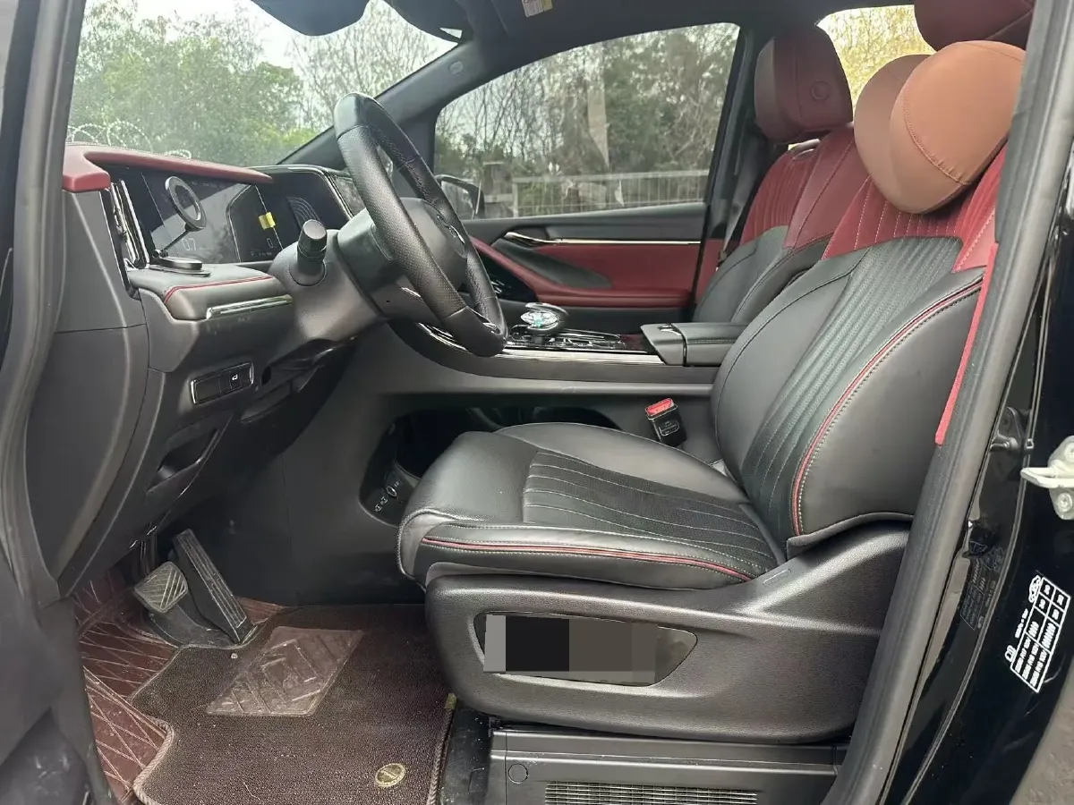 2024 GAC Trumpchi M8 2.0T 252HP L4 8AT,autocango,china used car exporter,china ev exporter,chinese used car exporter,chinese used ev exporter