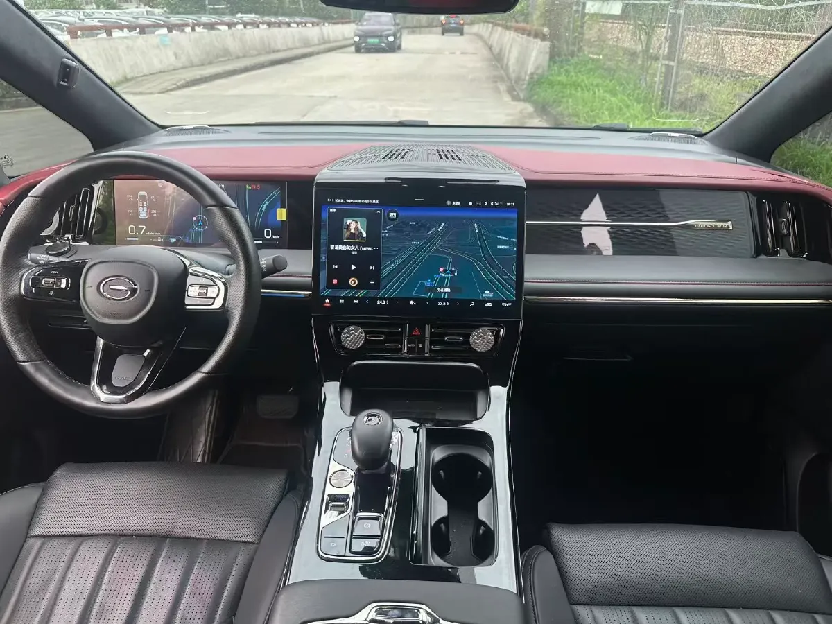 2024 GAC Trumpchi M8 2.0T 252HP L4 8AT,autocango,china used car exporter,china ev exporter,chinese used car exporter,chinese used ev exporter