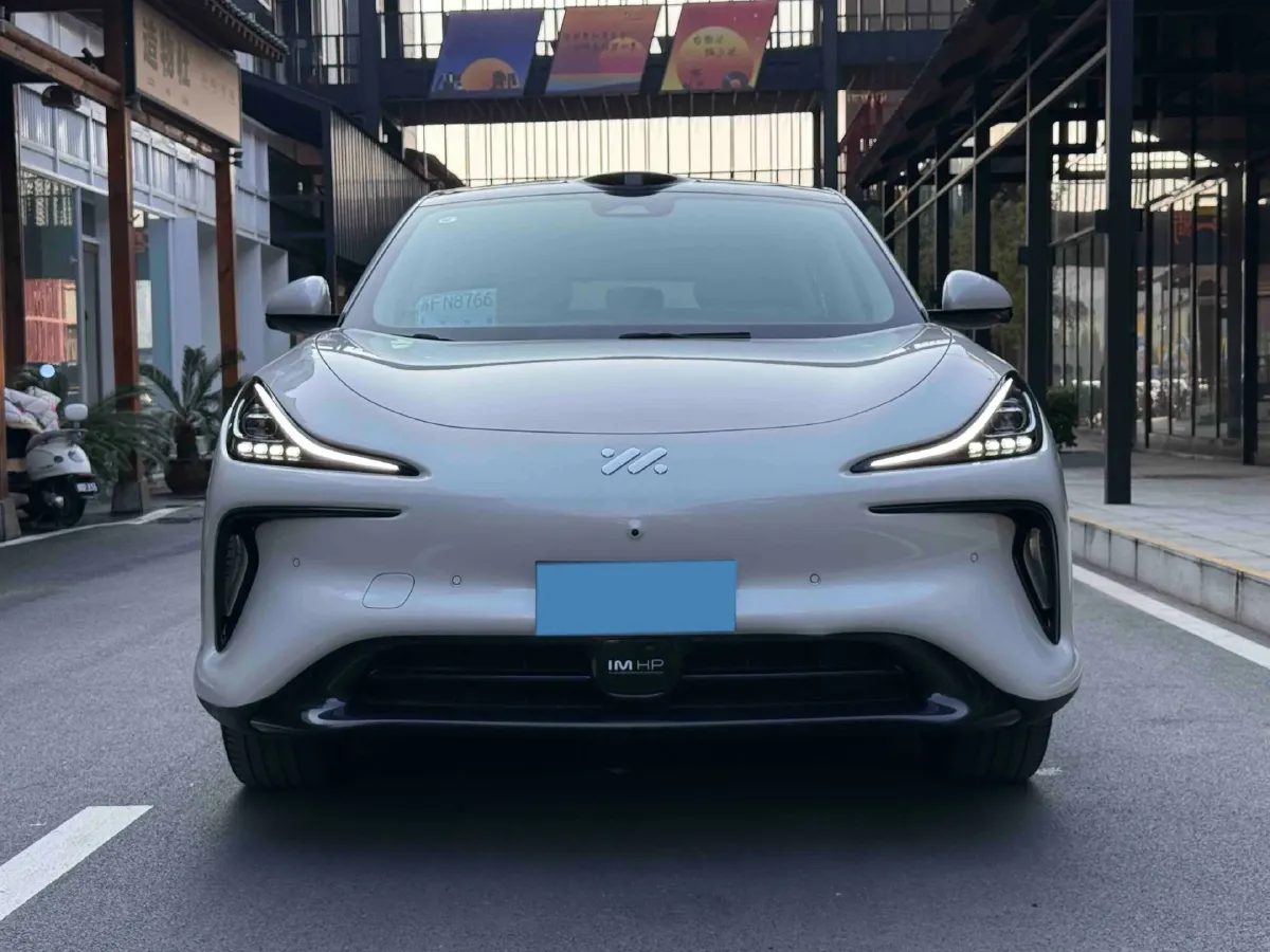 2023 IM LS6 BEV 71KWH,autocango,china used car exporter,china ev exporter,chinese used car exporter,chinese used ev exporter