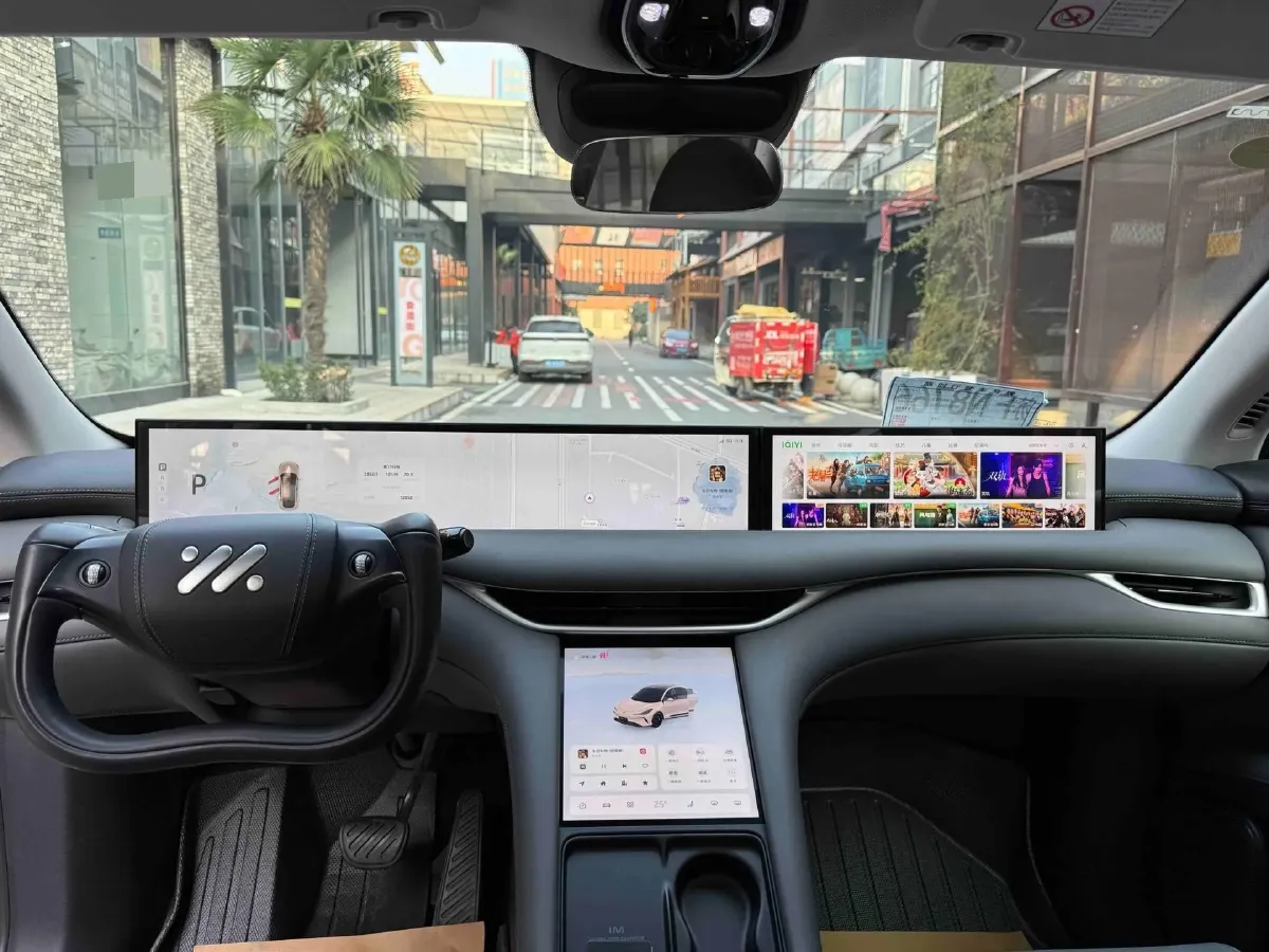 2023 IM LS6 BEV 71KWH,autocango,china used car exporter,china ev exporter,chinese used car exporter,chinese used ev exporter