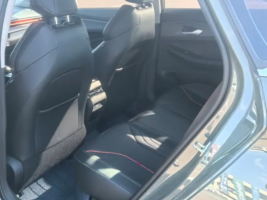 2022 Geely Binray 1.5T 181HP L4 7DCT,autocango,china used car exporter,china ev exporter,chinese used car exporter,chinese used ev exporter