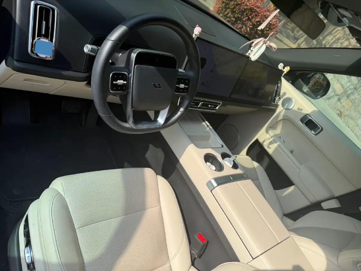 2023 Li L7 Range Extended 154HP REEV 40.9KWH,autocango,china used car exporter,china ev exporter,chinese used car exporter,chinese used ev exporter