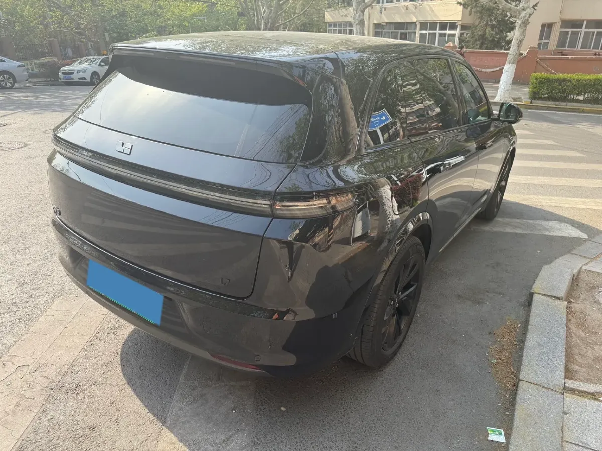 2023 Li L7 Range Extended 154HP REEV 40.9KWH,autocango,china used car exporter,china ev exporter,chinese used car exporter,chinese used ev exporter