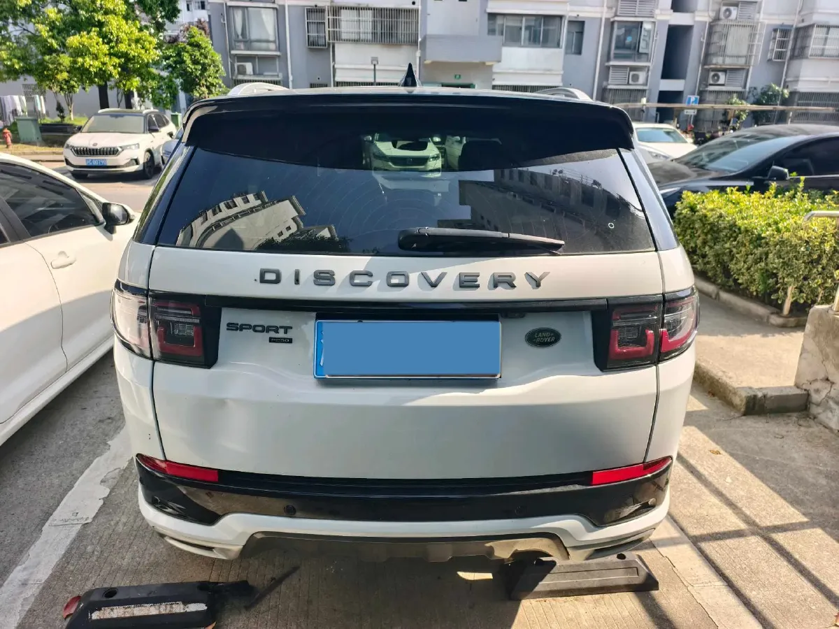 2022 Land Rover Discovery Sport 2.0T 249HP L4 9AT,autocango,china used car exporter,china ev exporter,chinese used car exporter,chinese used ev exporter