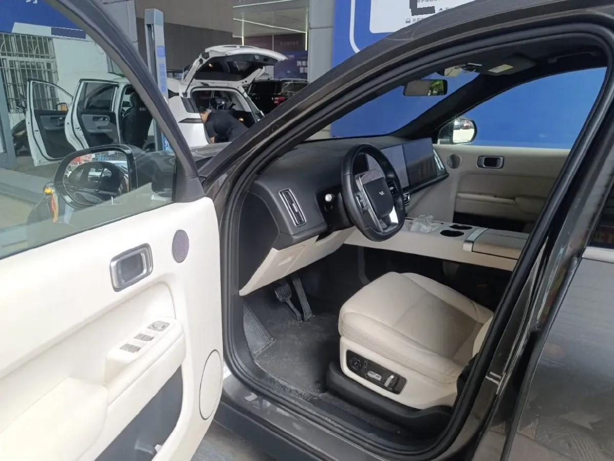 2022 Li L9 Range Extended 154HP REEV 42.6KWH,autocango,china used car exporter,china ev exporter,chinese used car exporter,chinese used ev exporter