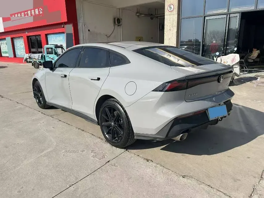 2023 ChangAn UNI-V iDD 1.5T 170HP L4 6TCT PHEV 18.4KWH,autocango,china used car exporter,china ev exporter,chinese used car exporter,chinese used ev exporter