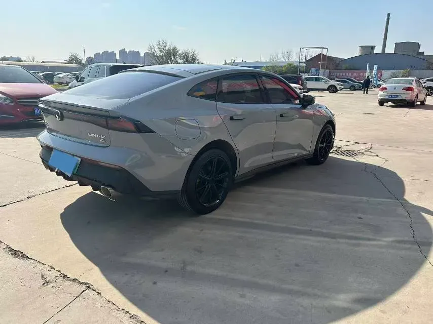 2023 ChangAn UNI-V iDD 1.5T 170HP L4 6TCT PHEV 18.4KWH,autocango,china used car exporter,china ev exporter,chinese used car exporter,chinese used ev exporter