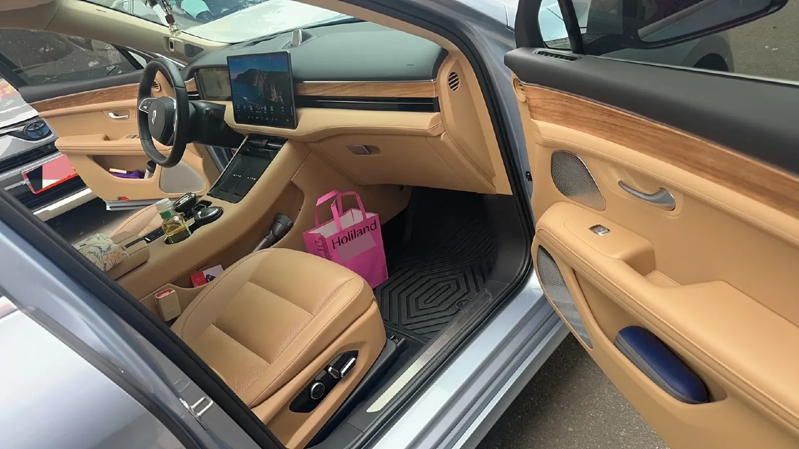 2022 Lincoln Corsair 2.0T 245HP L4 8AT,autocango,china used car exporter,china ev exporter,chinese used car exporter,chinese used ev exporter