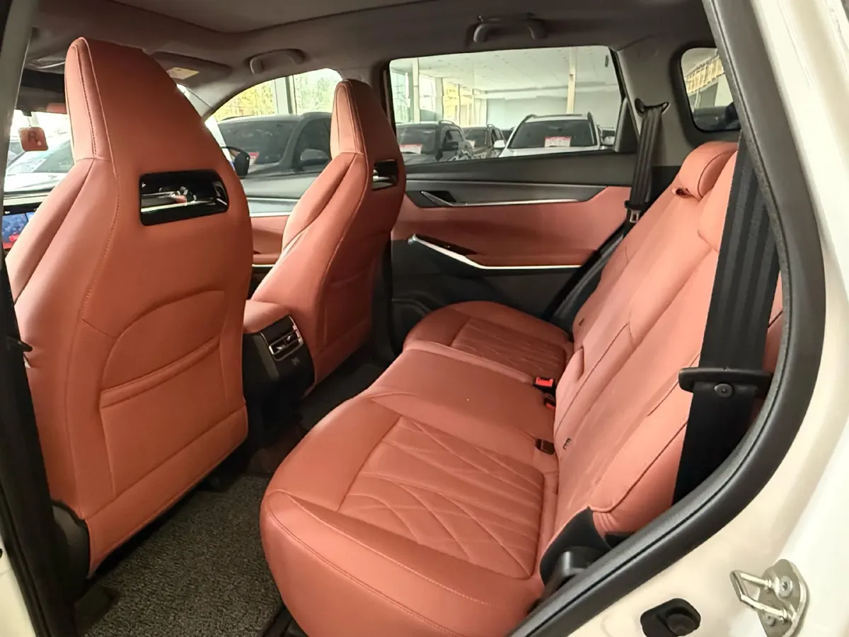 2022 ChangAn CS75 Plus 1.5T 188HP L4 8AT,autocango,china used car exporter,china ev exporter,chinese used car exporter,chinese used ev exporter