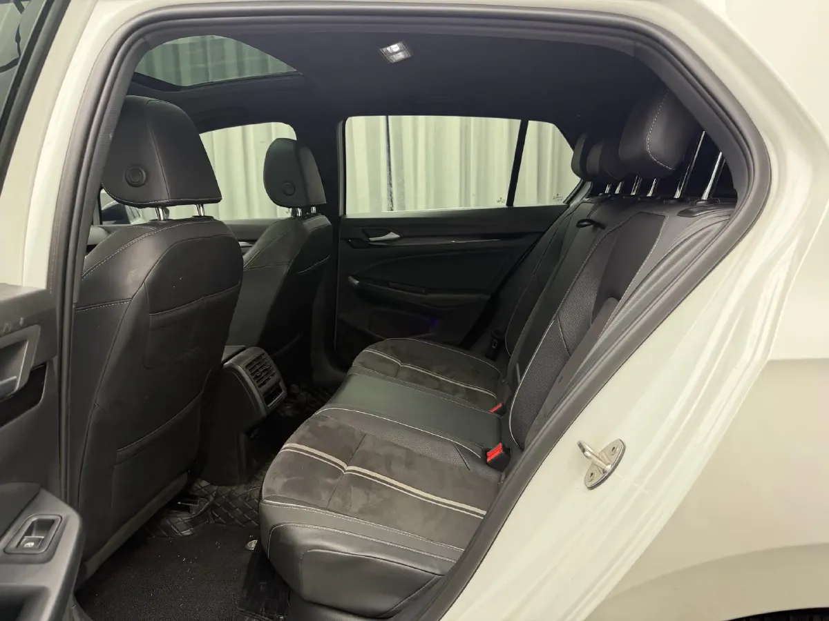 2023 Volkswagen Golf 1.4T 150HP L4 7DCT,autocango,china used car exporter,china ev exporter,chinese used car exporter,chinese used ev exporter