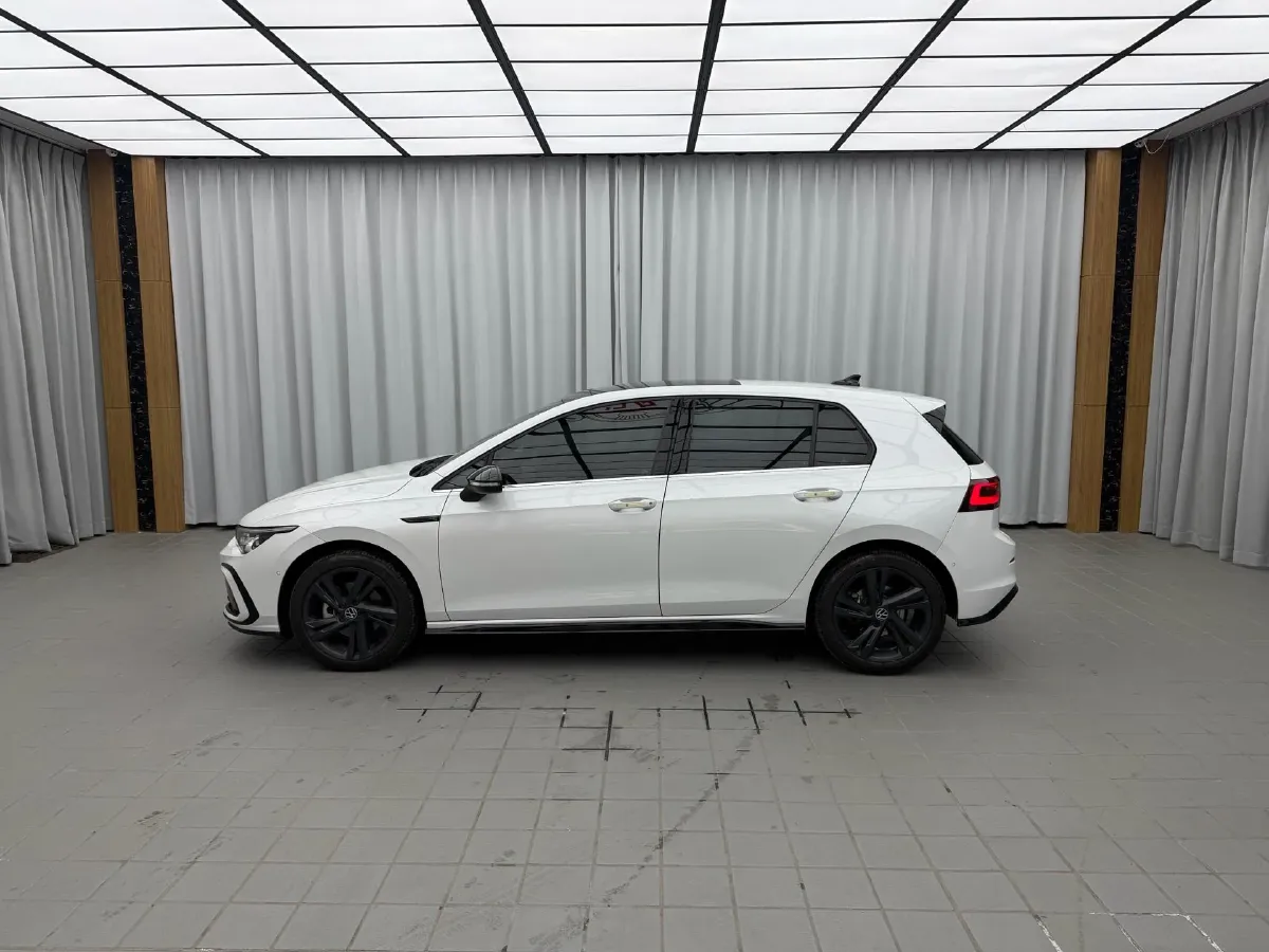 2023 Volkswagen Golf 1.4T 150HP L4 7DCT,autocango,china used car exporter,china ev exporter,chinese used car exporter,chinese used ev exporter