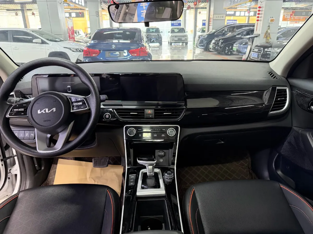 2023 Kia Seltos 1.5L 115HP L4 CVT,autocango,china used car exporter,china ev exporter,chinese used car exporter,chinese used ev exporter