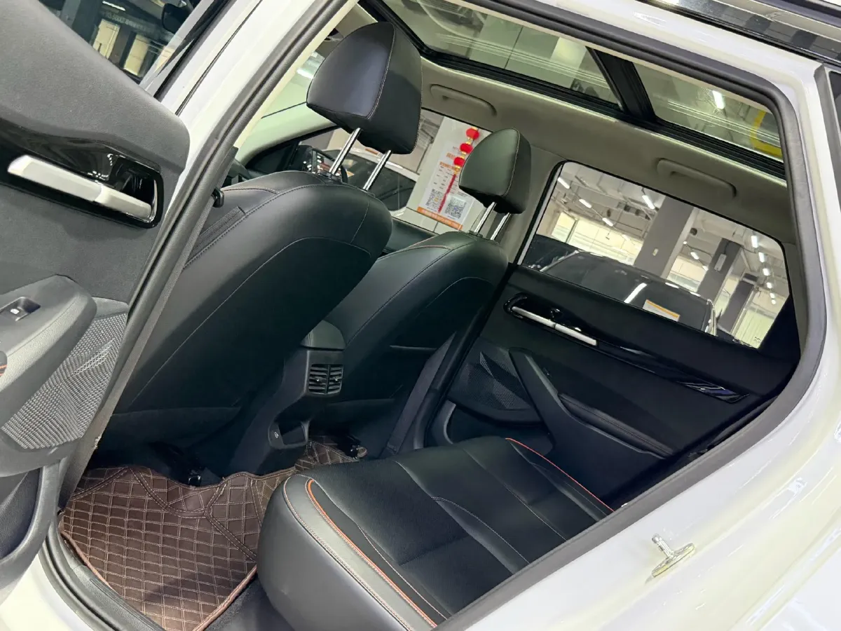 2023 Kia Seltos 1.5L 115HP L4 CVT,autocango,china used car exporter,china ev exporter,chinese used car exporter,chinese used ev exporter