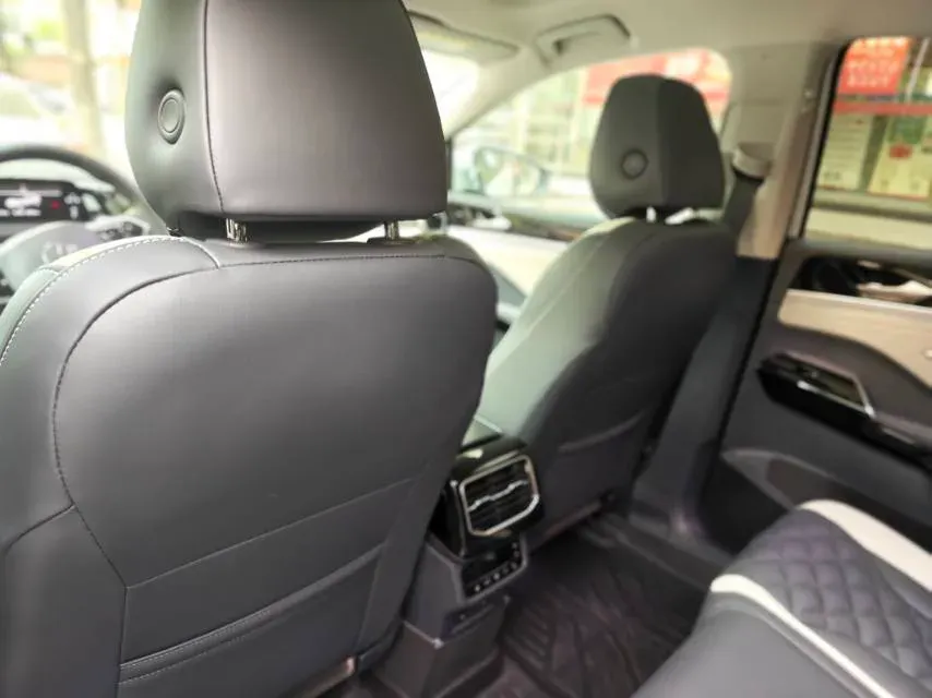 2024 Volkswagen ID.6 Crozz BEV 84.8KWH,autocango,china used car exporter,china ev exporter,chinese used car exporter,chinese used ev exporter