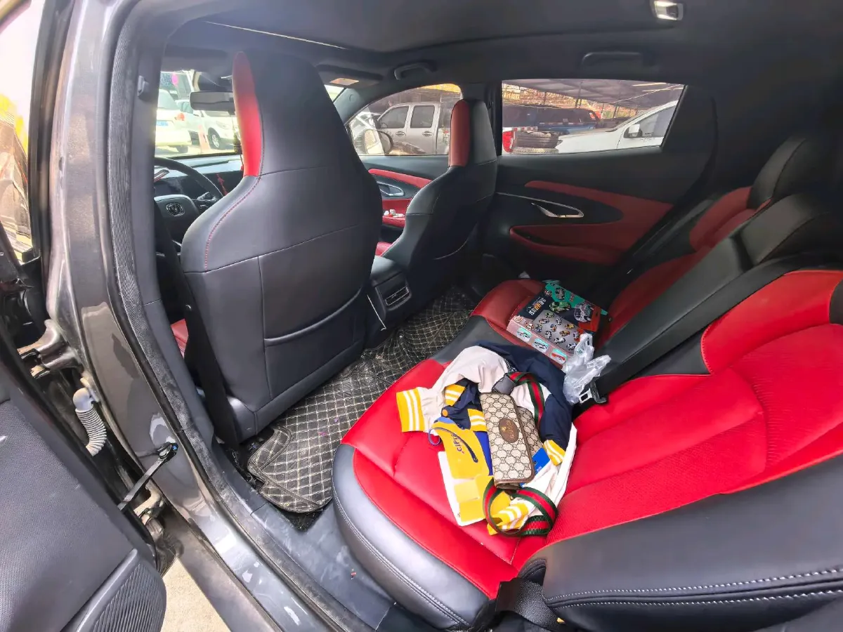 2021 ChangAn UNI-T 1.5T 180HP L4 7DCT,autocango,china used car exporter,china ev exporter,chinese used car exporter,chinese used ev exporter