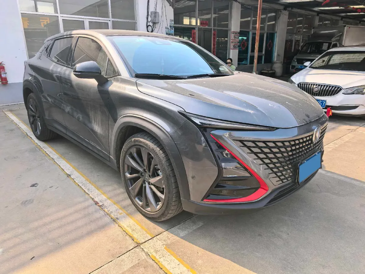 2021 ChangAn UNI-T 1.5T 180HP L4 7DCT,autocango,china used car exporter,china ev exporter,chinese used car exporter,chinese used ev exporter