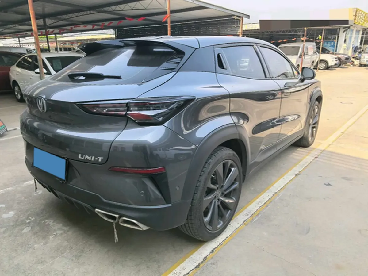 2021 ChangAn UNI-T 1.5T 180HP L4 7DCT,autocango,china used car exporter,china ev exporter,chinese used car exporter,chinese used ev exporter