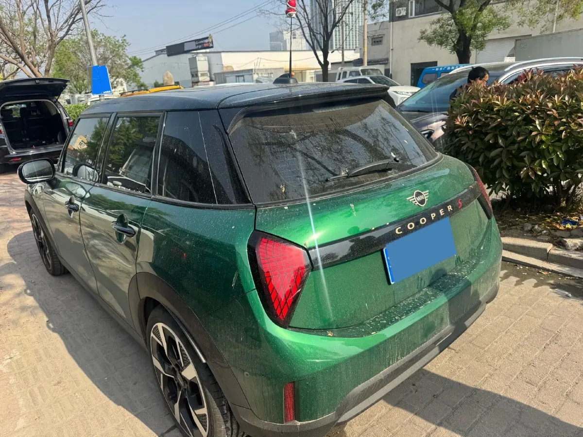 2025 MINI MINI 2.0T 204HP L4 7DCT,autocango,china used car exporter,china ev exporter,chinese used car exporter,chinese used ev exporter