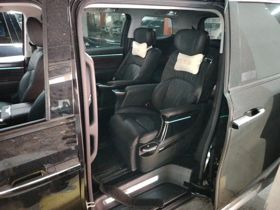 2023 GAC Trumpchi M8 2.0T 252HP L4 8AT,autocango,china used car exporter,china ev exporter,chinese used car exporter,chinese used ev exporter