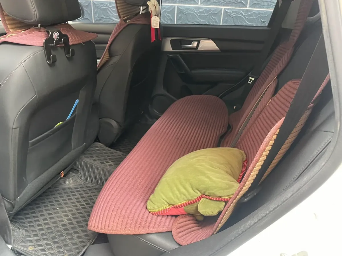 2018 Haval H2 1.5T 150HP L4 6MT,autocango,china used car exporter,china ev exporter,chinese used car exporter,chinese used ev exporter