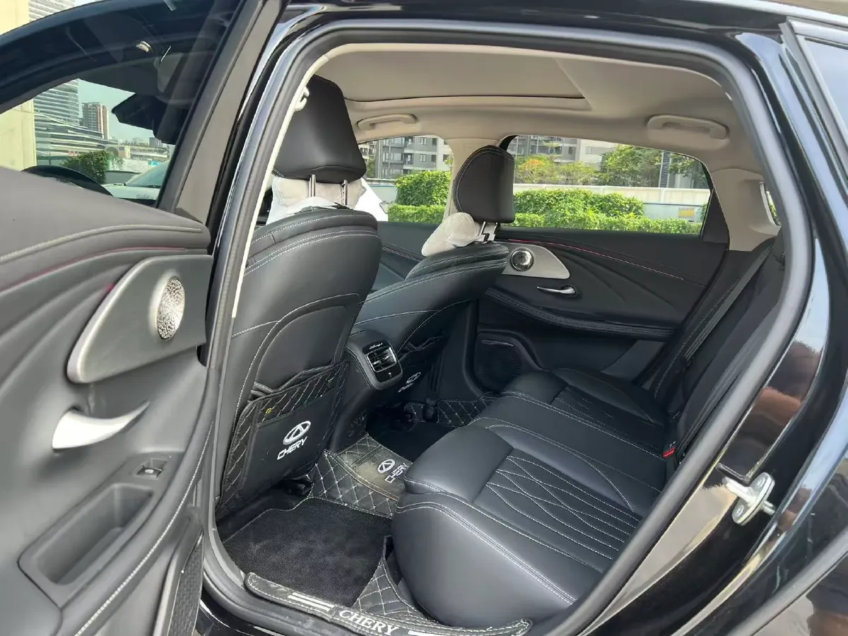 2025 Chery Arrizo 8 2.0T 254HP L4 7DCT,autocango,china used car exporter,china ev exporter,chinese used car exporter,chinese used ev exporter