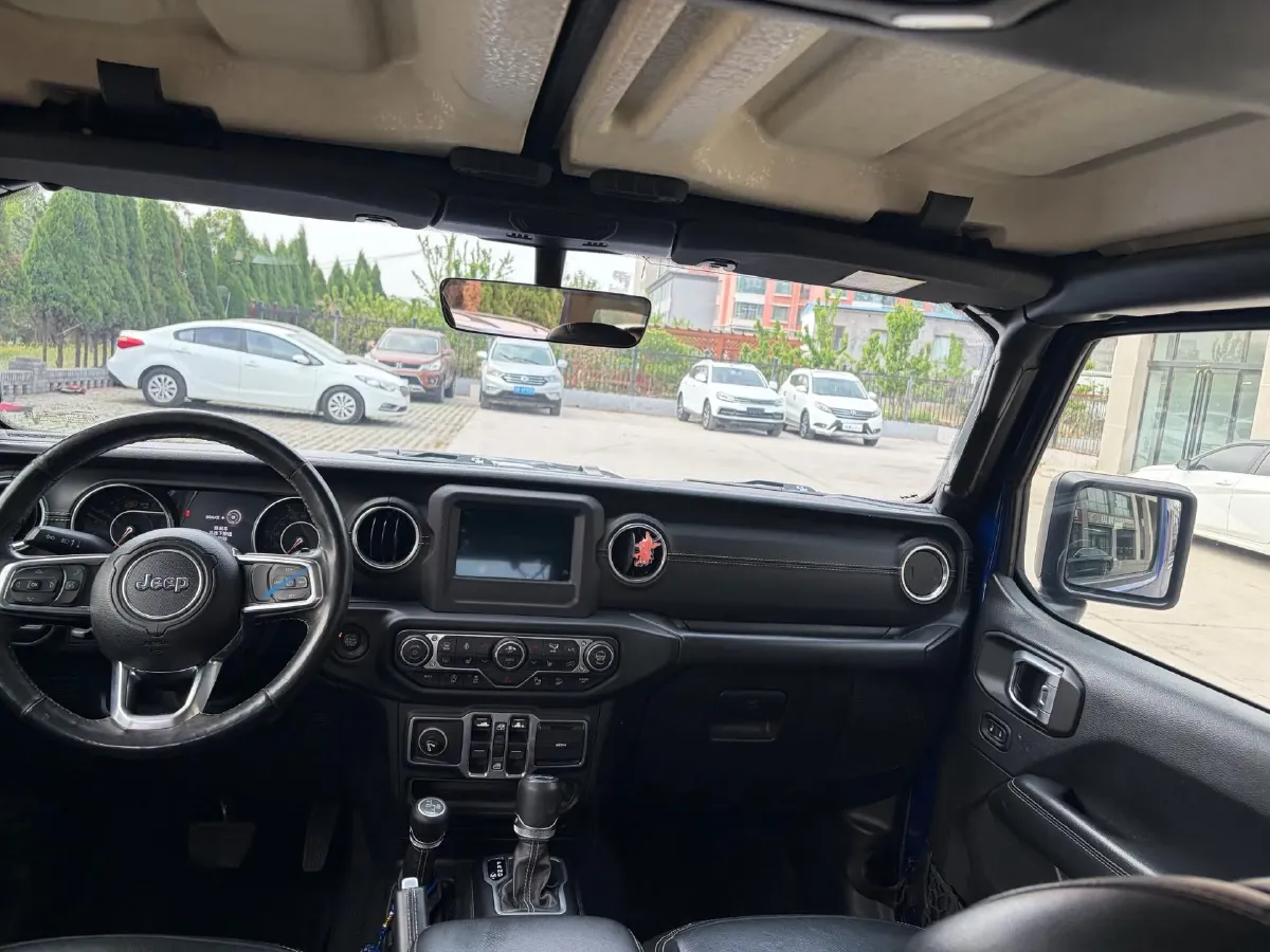 2018 Jeep Wrangler 2.0T 266HP L4 8AT,autocango,china used car exporter,china ev exporter,chinese used car exporter,chinese used ev exporter