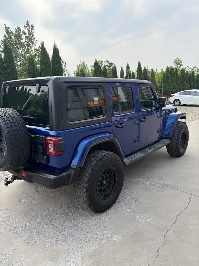 2018 Jeep Wrangler 2.0T 266HP L4 8AT,autocango,china used car exporter,china ev exporter,chinese used car exporter,chinese used ev exporter