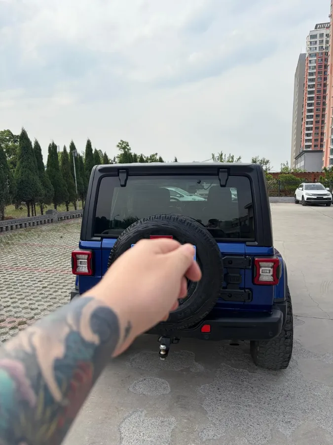 2018 Jeep Wrangler 2.0T 266HP L4 8AT,autocango,china used car exporter,china ev exporter,chinese used car exporter,chinese used ev exporter
