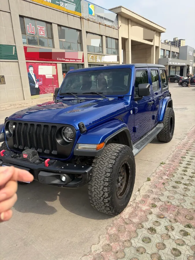 2018 Jeep Wrangler 2.0T 266HP L4 8AT,autocango,china used car exporter,china ev exporter,chinese used car exporter,chinese used ev exporter