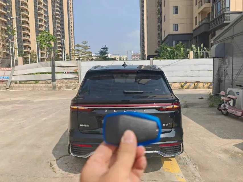 2024 Geely Monjaro 2.0T 218HP L4 7DCT,autocango,china used car exporter,china ev exporter,chinese used car exporter,chinese used ev exporter