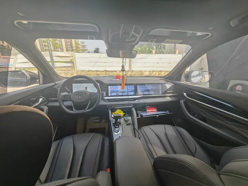 2024 Geely Monjaro 2.0T 218HP L4 7DCT,autocango,china used car exporter,china ev exporter,chinese used car exporter,chinese used ev exporter