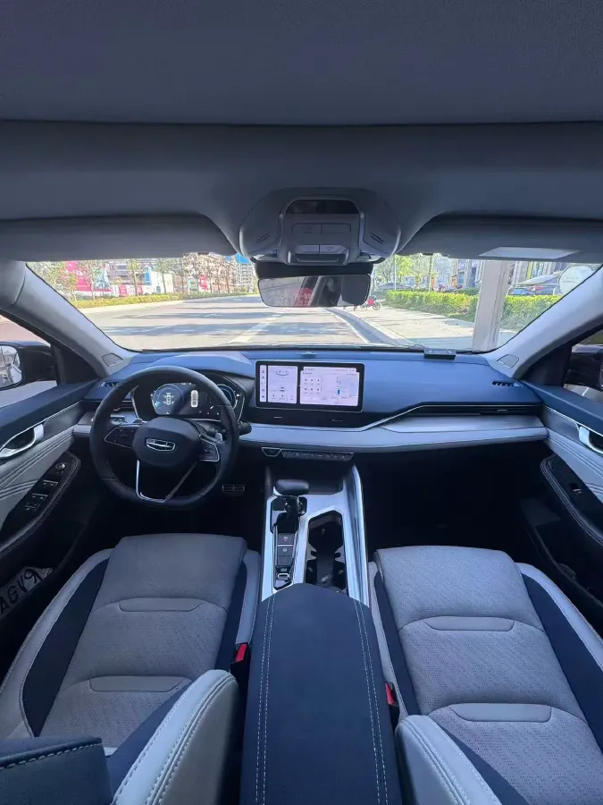 2023 Geely Preface 2.0T 190HP L4 7DCT,autocango,china used car exporter,china ev exporter,chinese used car exporter,chinese used ev exporter