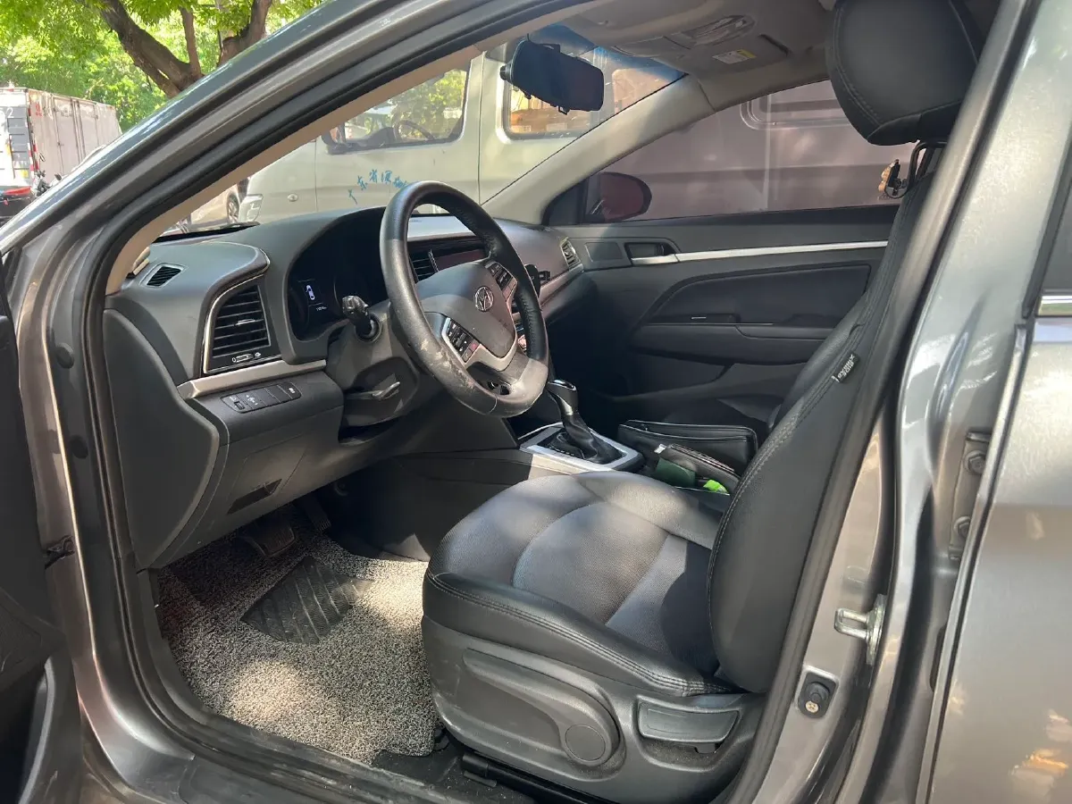 2016 Hyundai Elantra 1.6L 130HP L4 6AT,autocango,china used car exporter,china ev exporter,chinese used car exporter,chinese used ev exporter