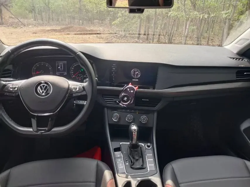 2021 Volkswagen Bora 1.5L 113HP L4 6AT,autocango,china used car exporter,china ev exporter,chinese used car exporter,chinese used ev exporter